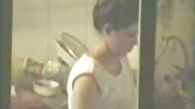 Busty Hot Ass Friends Mom ми ги соблече гаќите