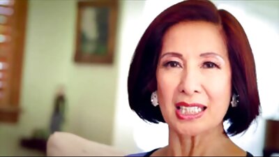 Проклета девојка, твојот задник е ебам прекрасен