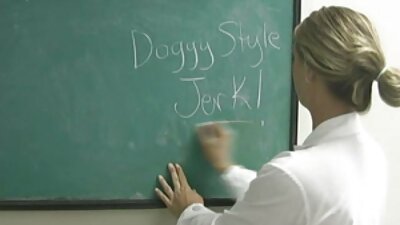 Види мама ми купи нови гаќички денес