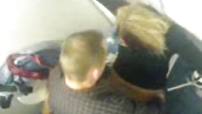 Момче го фати татко си на скриена камера додека ја ебе својата девојка