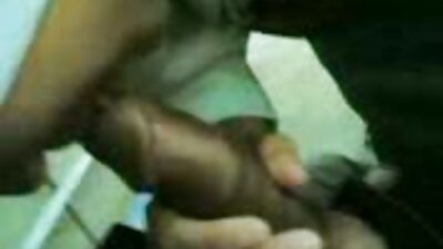 Сестрите девојка дојде на Sleepover минатата ноќ без пижами